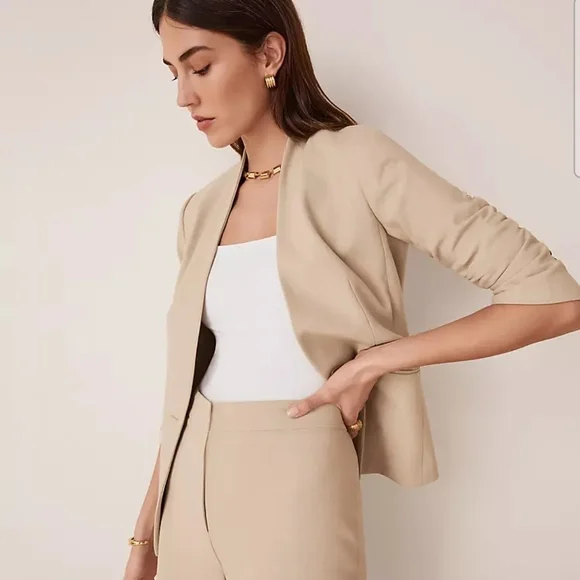 “NWT • Ann Taylor • career blazer • nude/beige • size 4P - Picture 3 of 9